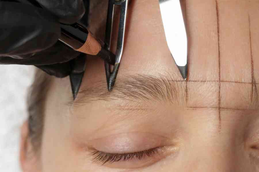 فرایند کاشت ابرو : این عمل نیازمند طی کردن چه مراحلی است؟