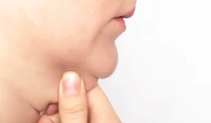 تغییر ظاهر با لیپوساکشن غبغب چقدر است؟