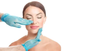 انتخاب بهترین کلینیک برای رینوپلاستی : توجه به چه نکاتی لازم است؟