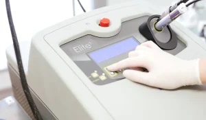 دستگاه لیزر الکساندرایت الیت : به چه علت محبوب است؟