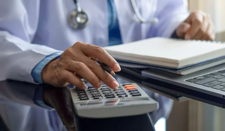 هزینه بوتاکس : در سال 1404 و در ایران چقدر است؟