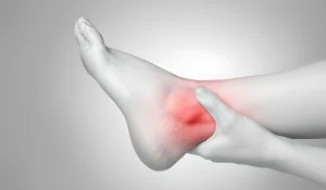 تیرگی قوزک پا : چه دلایل و روشهای درمانی دارد؟