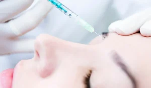 تزریق فیلر زیر ابرو : بهبود تقارن ابروها و جوانسازی صورت