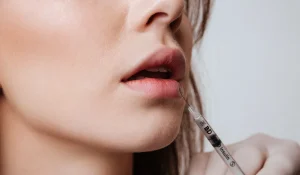 تجربه تزریق ژل به لب : مردم از این تزریق زیبایی چه میگویند؟