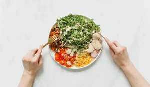 غذاهای کم کالری و چربیسوز : افزایش متابولیسم و روند چربیسوزی