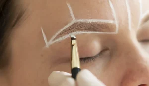 مدلهای کاشت ابرو : راهنمای جامع برای انتخاب بهترین روش